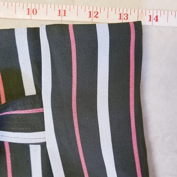 Like new S Lumiere high rise shorts - Picture 7 of 10